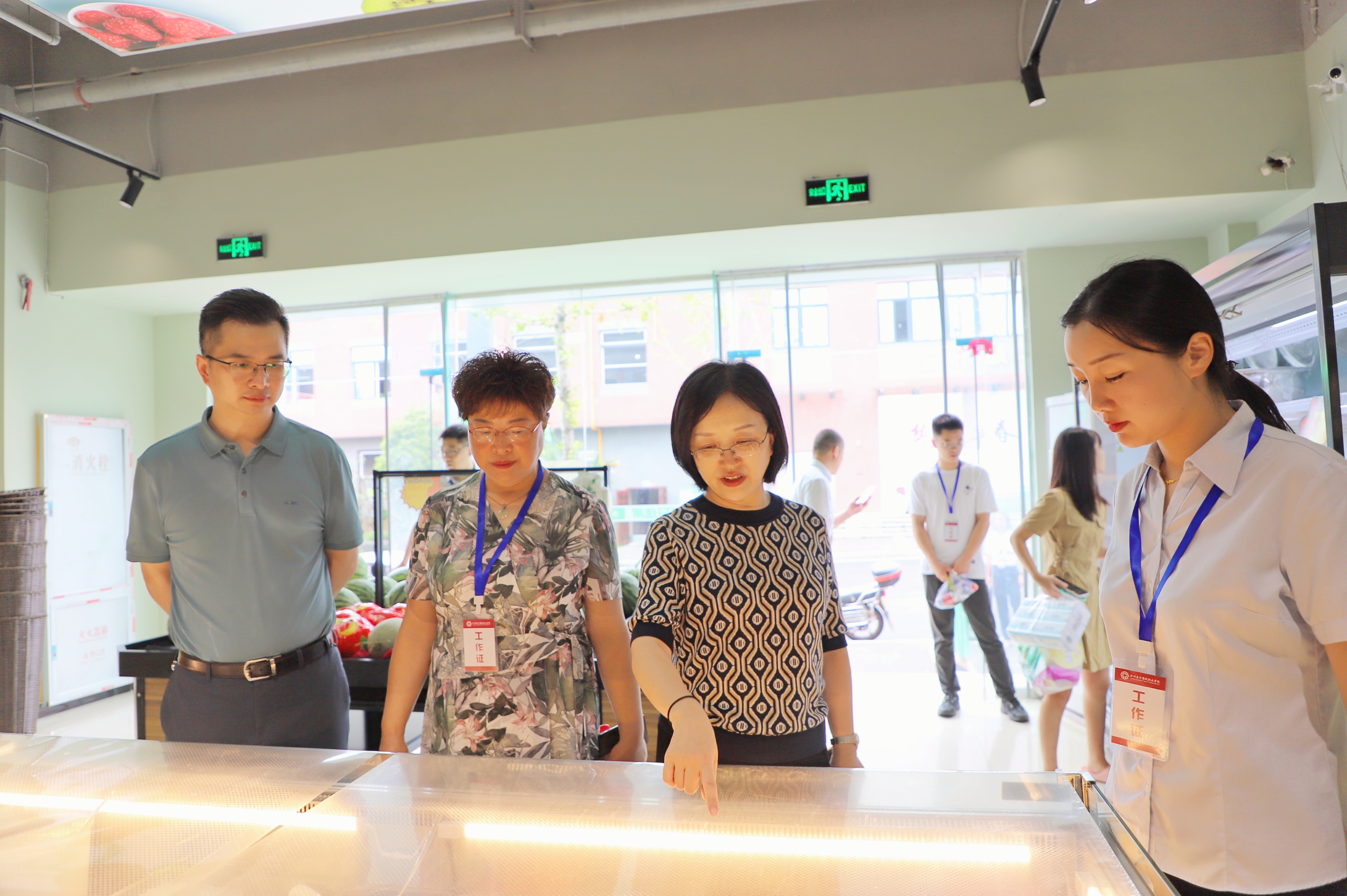 西南醫(yī)投集團黨委書記、董事長黃露率隊督導醫(yī)療器械學院開學準備工作