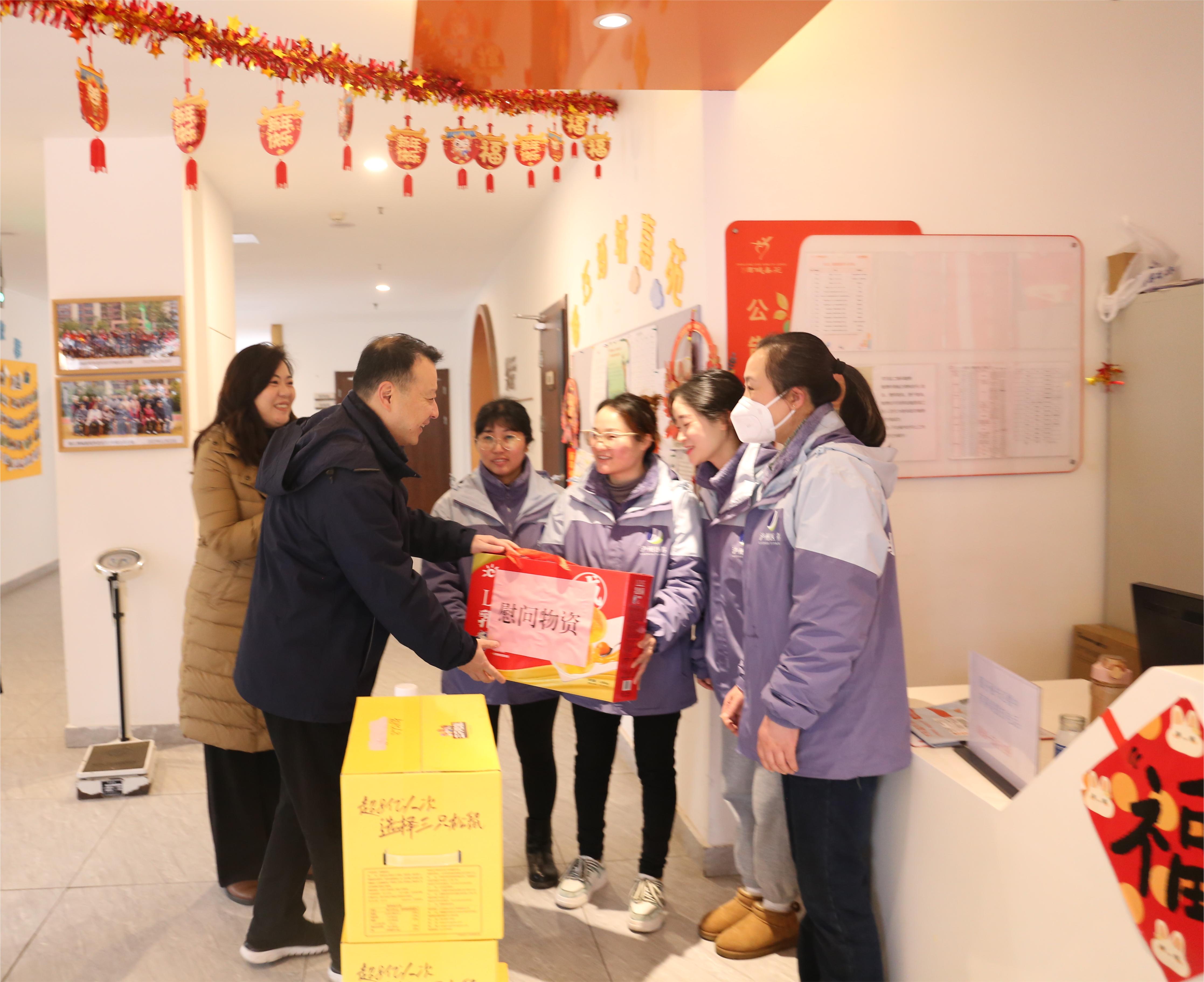 春節(jié)值守不打烊，暖心服務不停歇